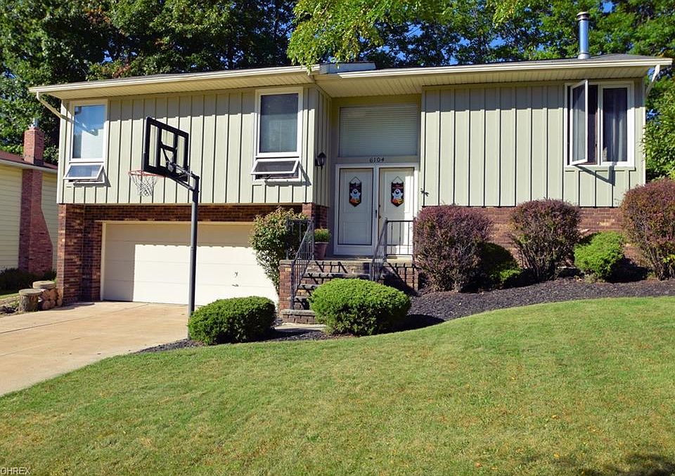1st image of 6104 Thoreau Dr
