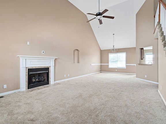 4th image of 1423 Ambleside Dr