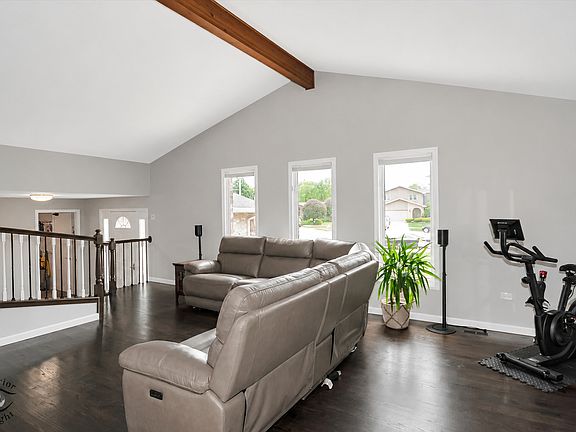 4th image of 11732 Hidden Brook Ct