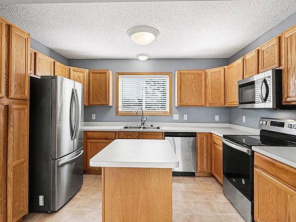 4th image of 13900 Glendale Trl