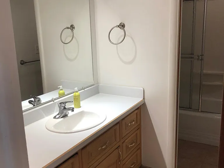 1412 Avenue D — Photo 14