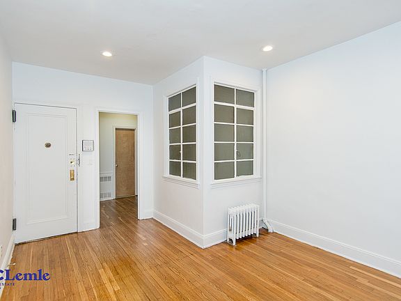 3rd image of 207 E 88th St APT 2-A