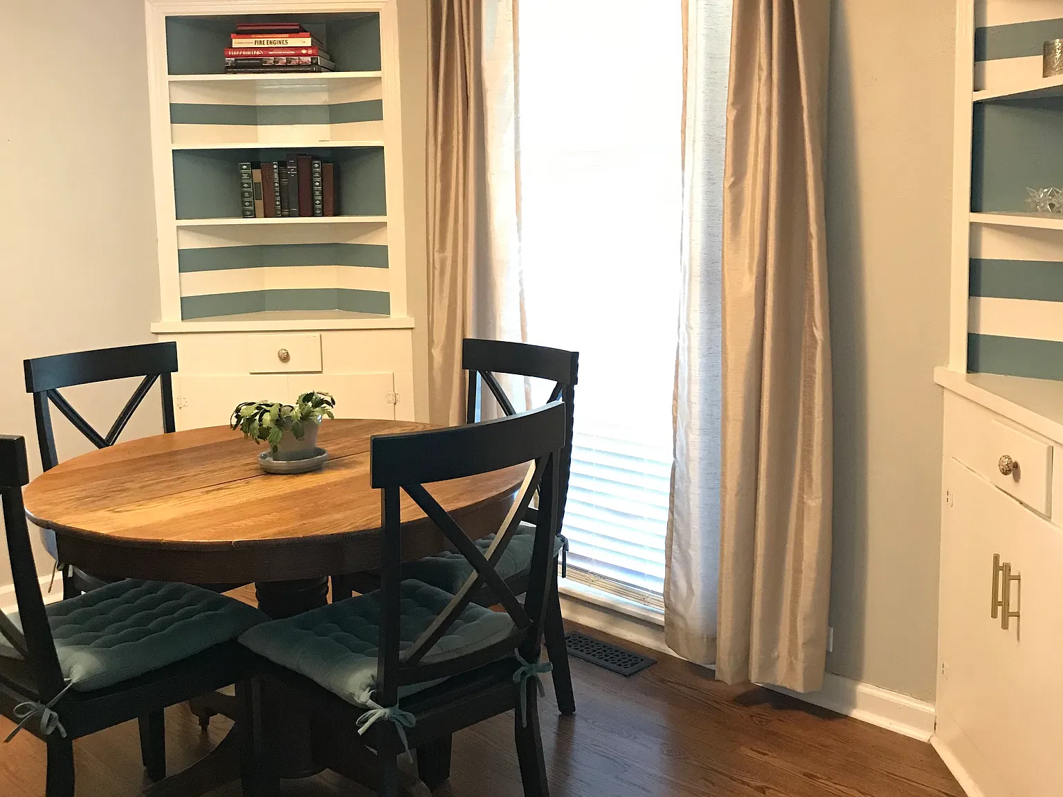 2 bed, 1195 sqft, $1,900 — Photo 4