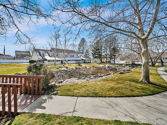 3rd image of 66 Brookside Ln