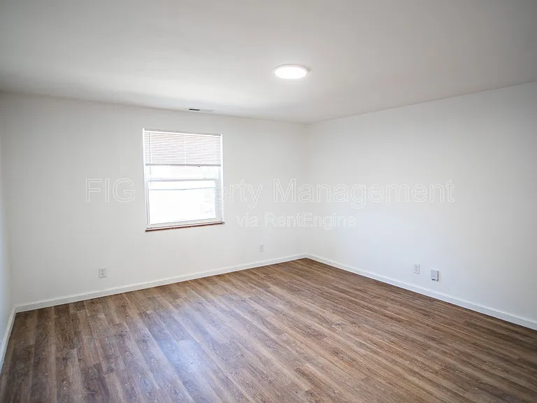 315 N Castle St #11 — Photo 2