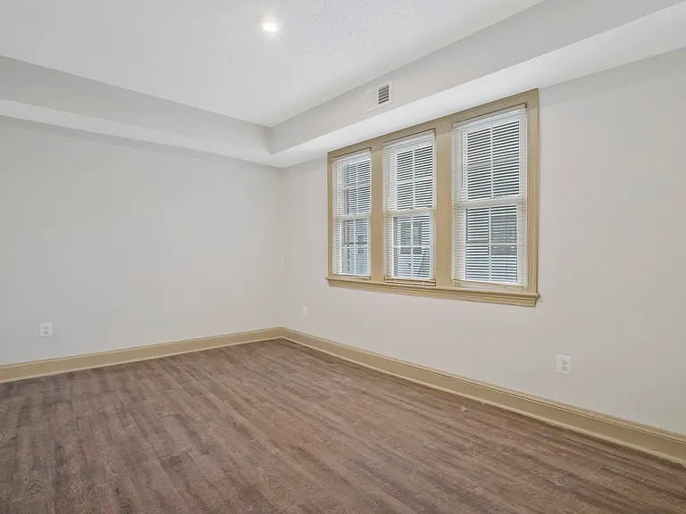 3911 9th St NE #3 — Photo 11