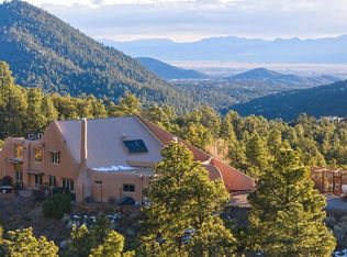 98 La Barbaria Trl, Santa Fe, NM 87505