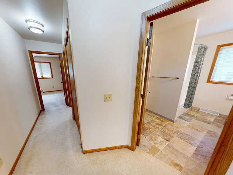 1202 N 16th Ave — Photo 13