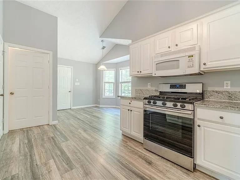 1617 Amhearst Walk Rd — Photo 11