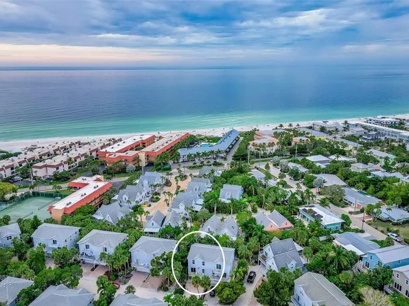 6250 Holmes Blvd Unit 32, Holmes Beach, FL 34217