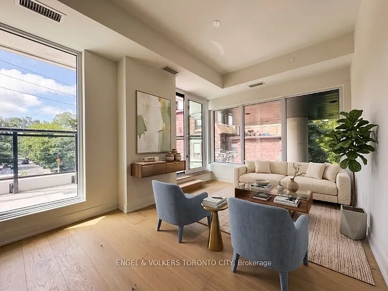 322 Dupont St #207 — Photo 3