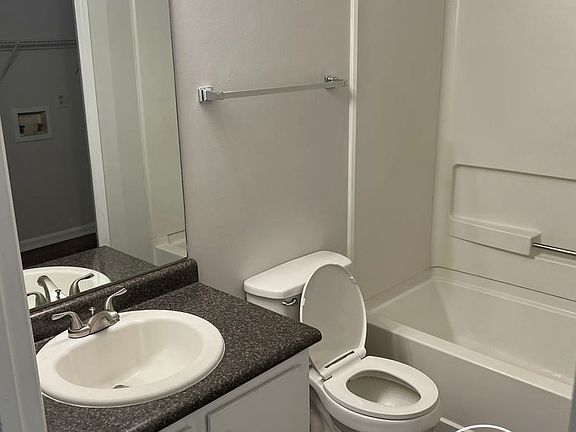 5th image of 708 Timber Ridge Trl