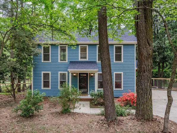 20 Strawberry Ridge Ln, Durham, NC 27713