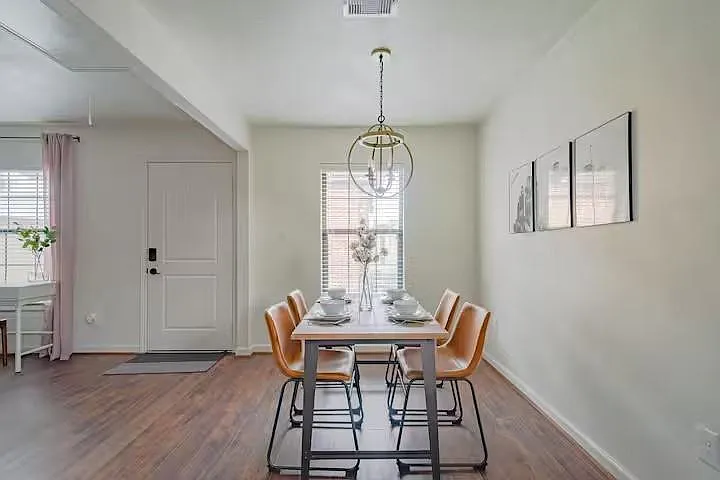 1912 Arbor St #3 — Photo 6