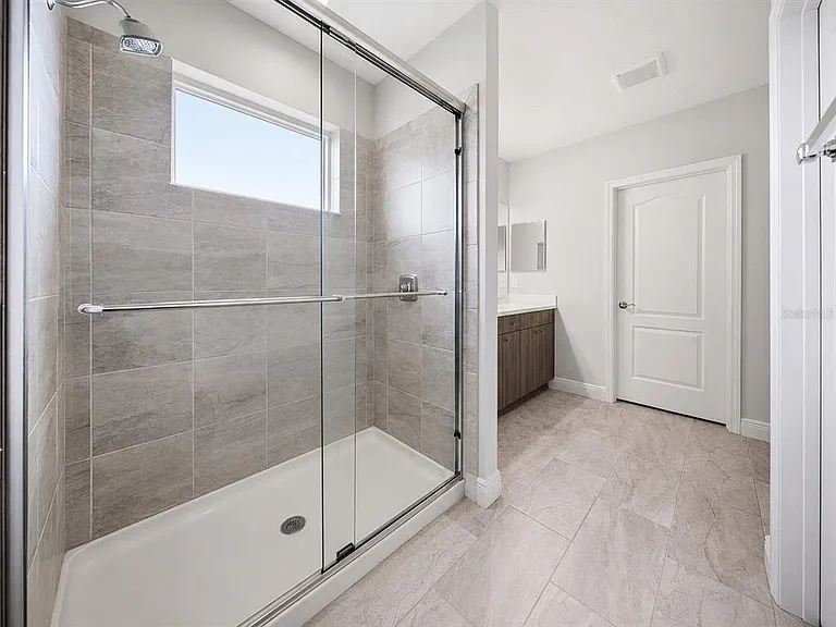 11118 Sand Pine Ln — Photo 32