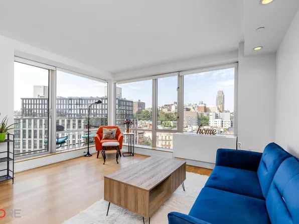 2280 Frederick Douglass Boulevard image 2 of 19