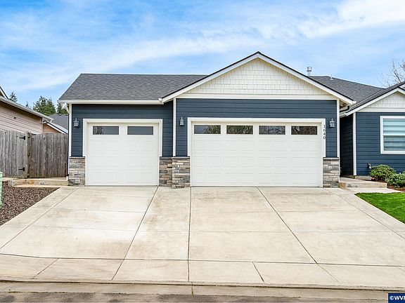 2nd image of 1640 NW Filbert Ave