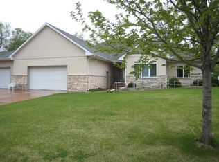 140 Nature Valley Pl, Owatonna, MN 55060