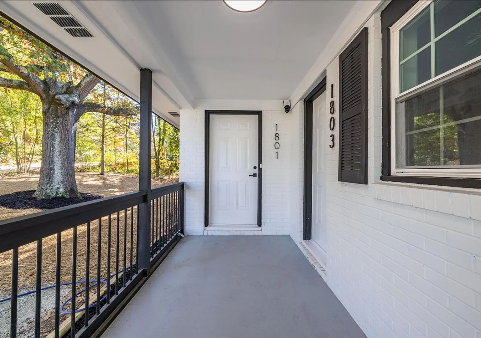Remodeled 2bd/ 1ba Duplex near Duke University — Photo 3