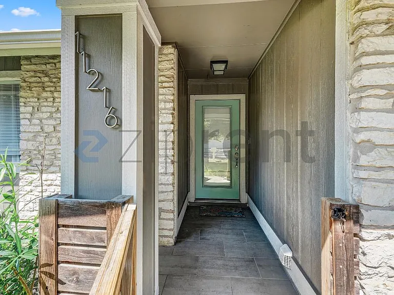 11216 Henge Dr — Photo 3