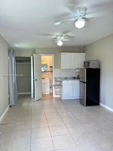 3245 SW 82nd Ave #A Photo 1