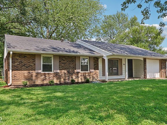 4th image of 912 Beaufain Ct