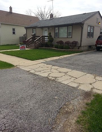 1st image of 14318 Blaine Ave