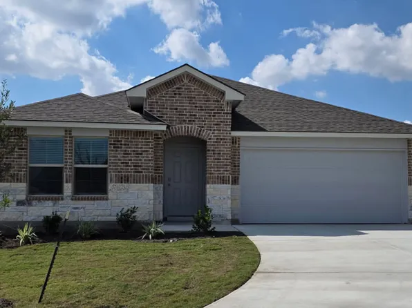 101 McNamara Ct, Jarrell, TX 76537