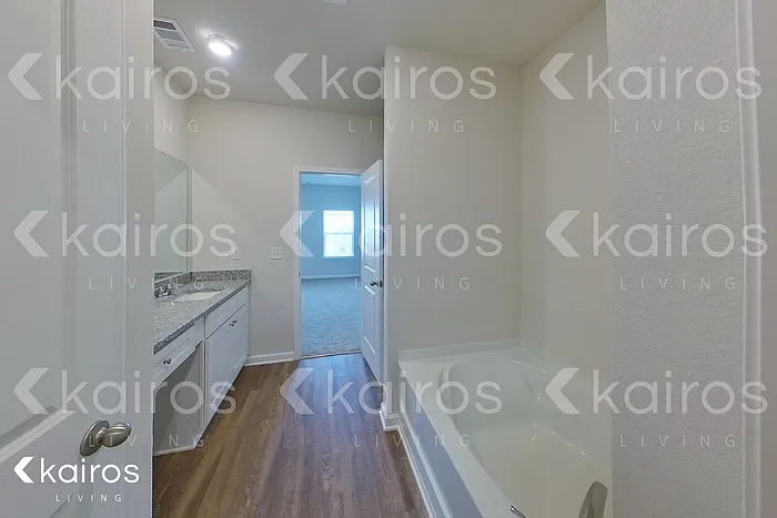 3494 Bridgewood Dr — Photo 18