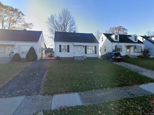 21508 Watson Rd, Maple Heights, OH 44137
