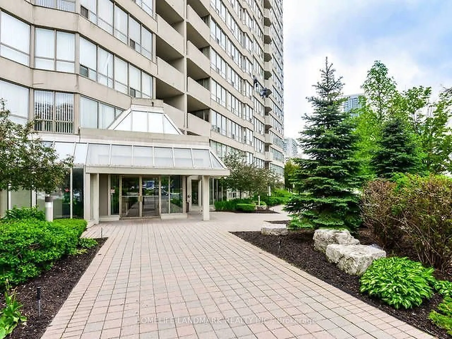 3 bed, $2,600 — Photo 1