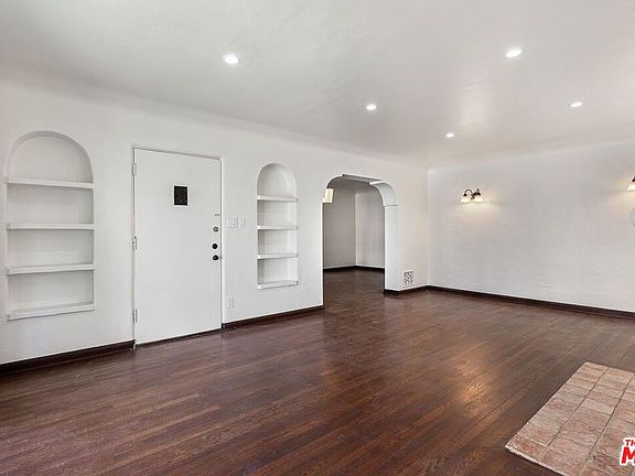 4th image of 8232 Blackburn Ave