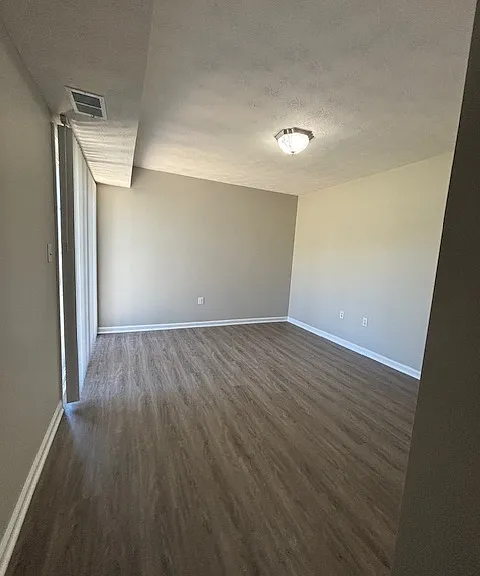 101 Braxton Ct #A — Photo 2