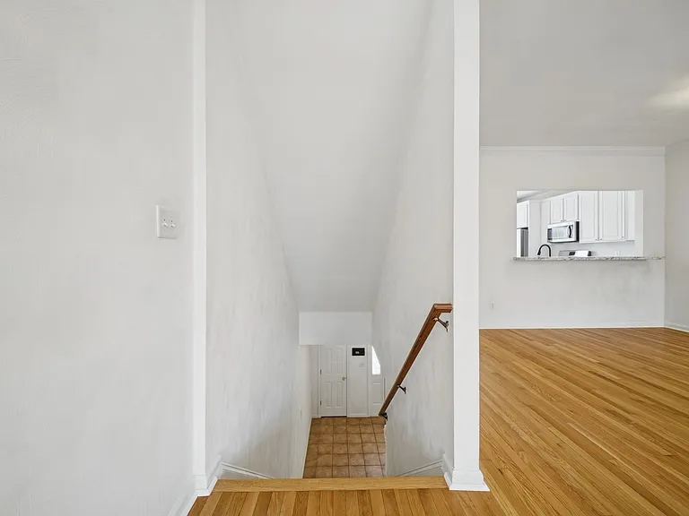4720 Beach Bay Ct — Photo 5