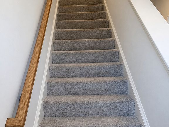 3rd image of 96 Beaumont Dr #1