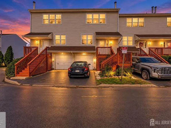 129 Fulton Ct, New Brunswick, NJ 08901