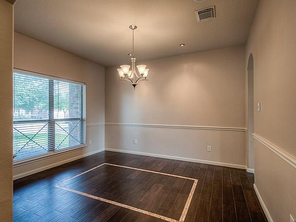 5th image of 28127 Everett Knolls Dr