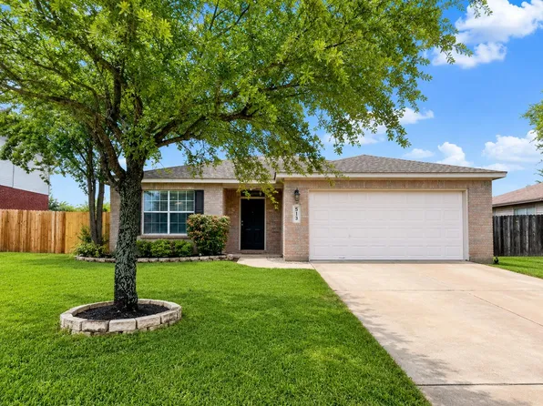 1005 W South St, Leander, TX 78641