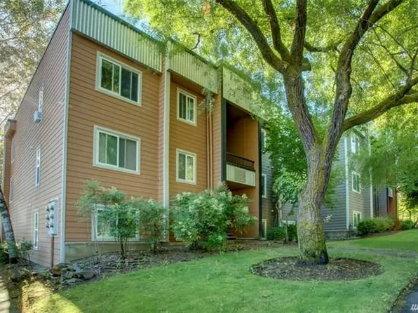 720 Kirkland Cir #B301, Kirkland, WA 98033