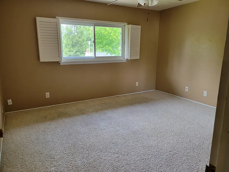 4051 Parkside Ct — Photo 7