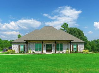 229 Bell Tower Pkwy, Carriere, MS 39426