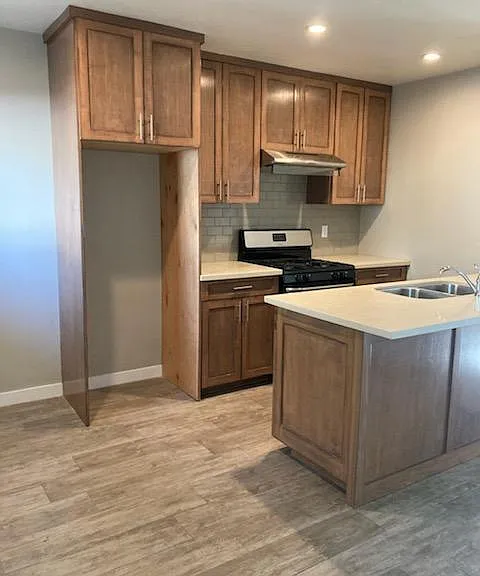 499 N Los Robles Ave #4 — Photo 1