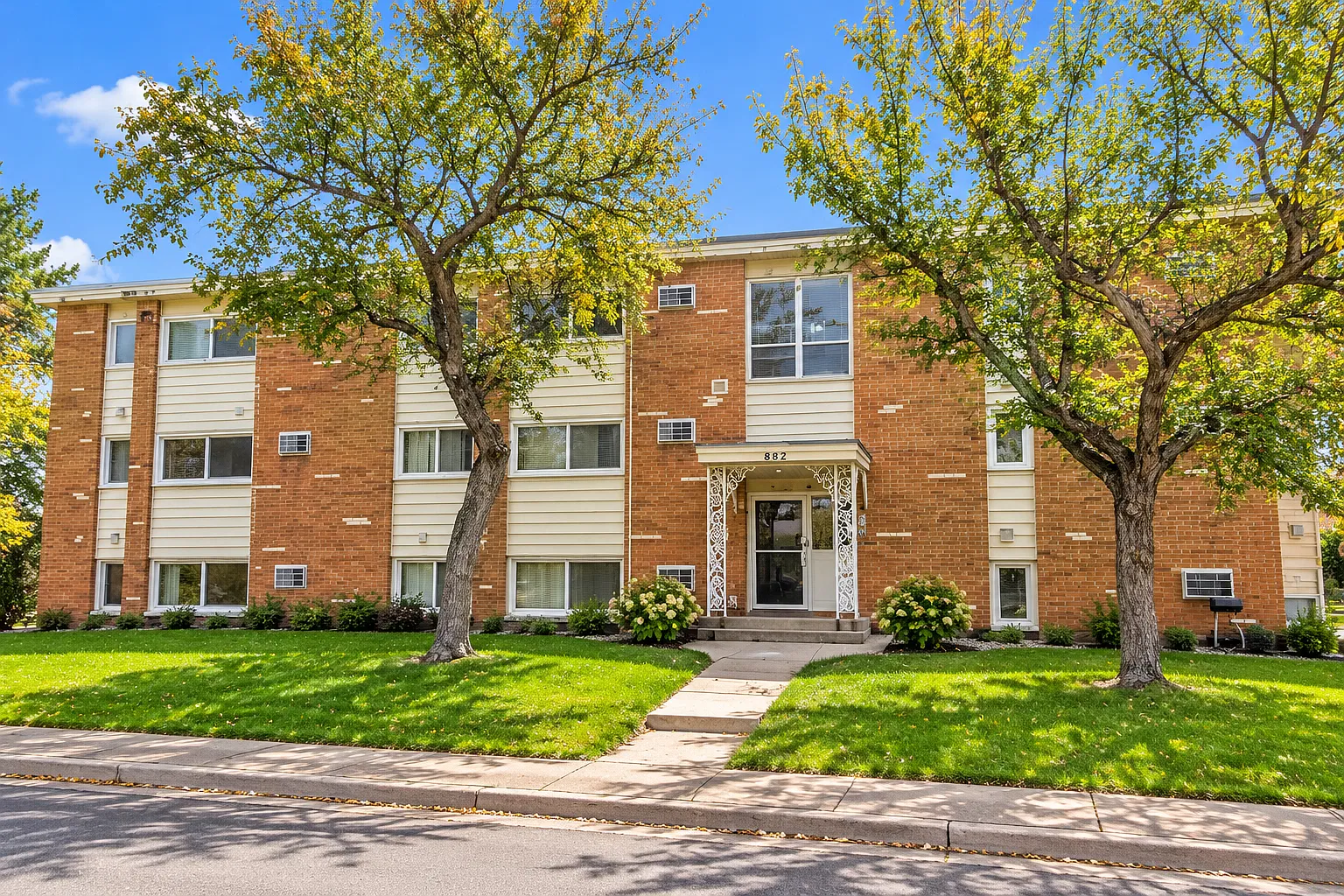 1 bed, $1,059 — Photo 3