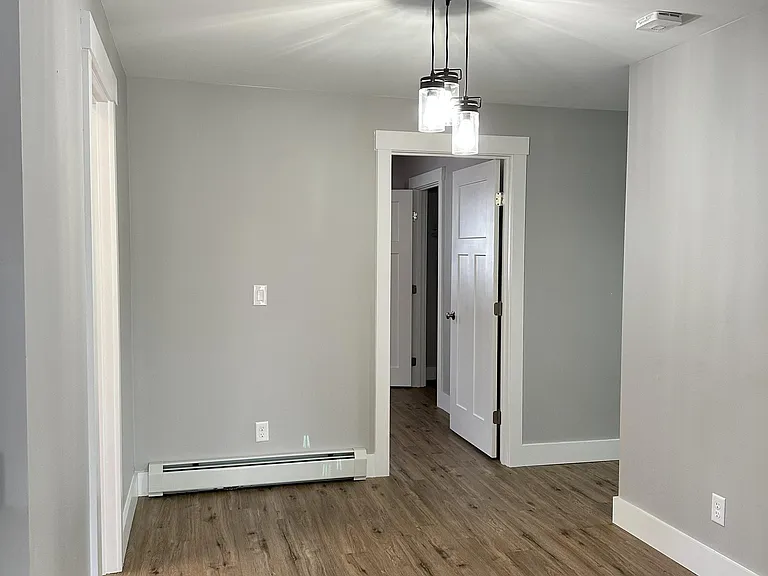 34 Windsor St #1 — Photo 18