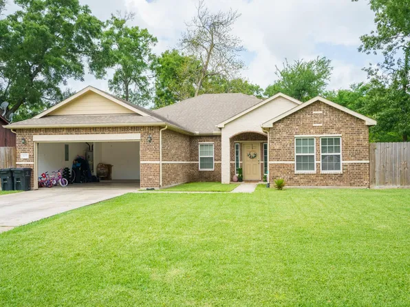 643 N Starboard St, Crosby, TX 77532