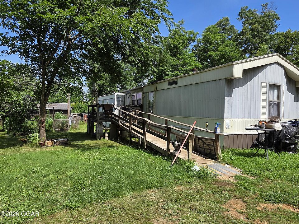 1st image of 16686 Spruce Dr