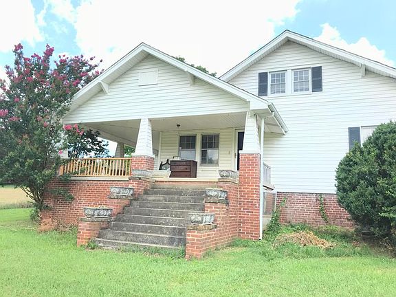 2nd image of 6313 Thorn Grove Pike