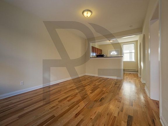 3rd image of 4407 N Wolcott Ave #4415A3