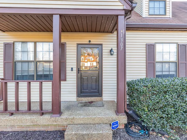 1307 Quail Ct E, Nashville, TN 37214