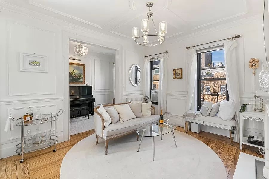 1st image of 254 W 25th St APT 6B
